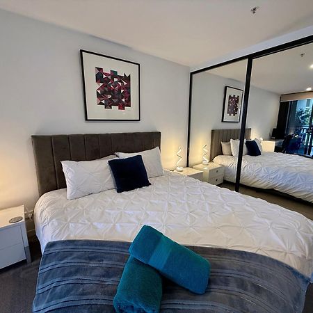קנברה Midnight Luxe 1Br 1Bath Apartment 104 In The Heart Of Braddon Pool Sauna Secure Parking Wine Wifi מראה חיצוני תמונה