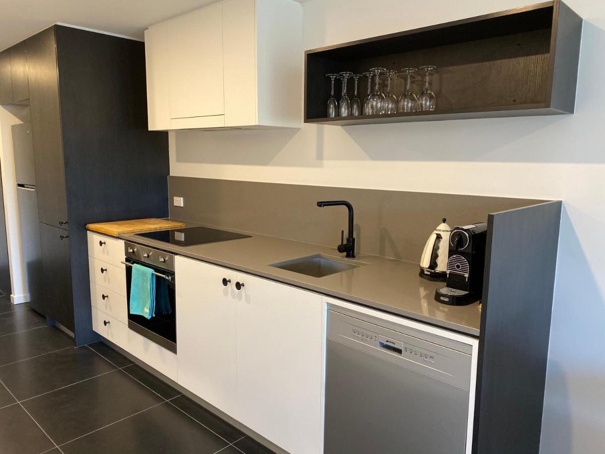 קנברה Midnight Luxe 1Br 1Bath Apartment 104 In The Heart Of Braddon Pool Sauna Secure Parking Wine Wifi מראה חיצוני תמונה