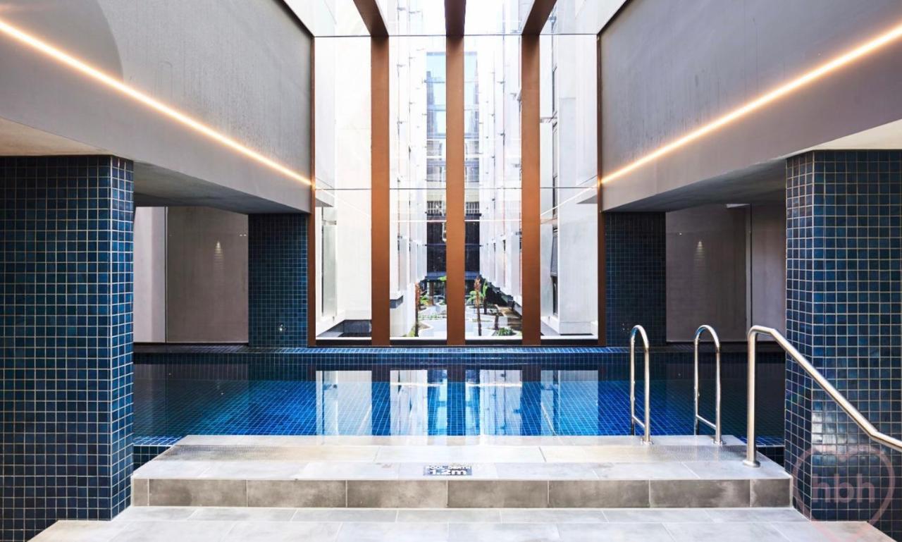 קנברה Midnight Luxe 1Br 1Bath Apartment 104 In The Heart Of Braddon Pool Sauna Secure Parking Wine Wifi מראה חיצוני תמונה